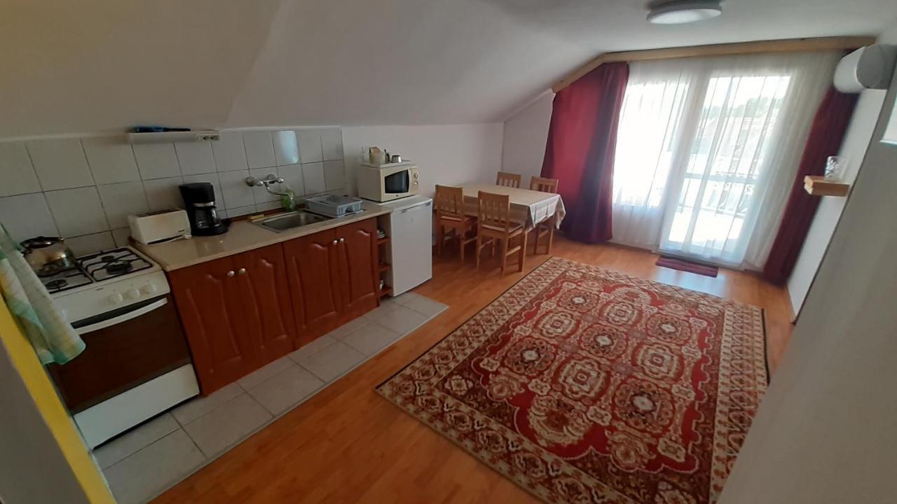 Patri Apartmanhaz Кестхей Екстер'єр фото