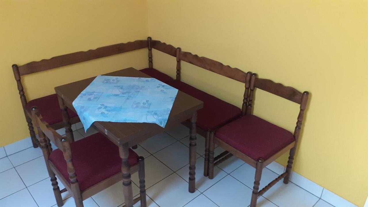 Patri Apartmanhaz Кестхей Екстер'єр фото